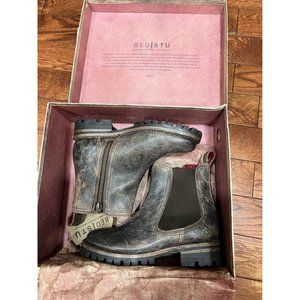 Bed Stu Kiefra Chelsea Boots - Leather (For Women) size 6 brand new never worn